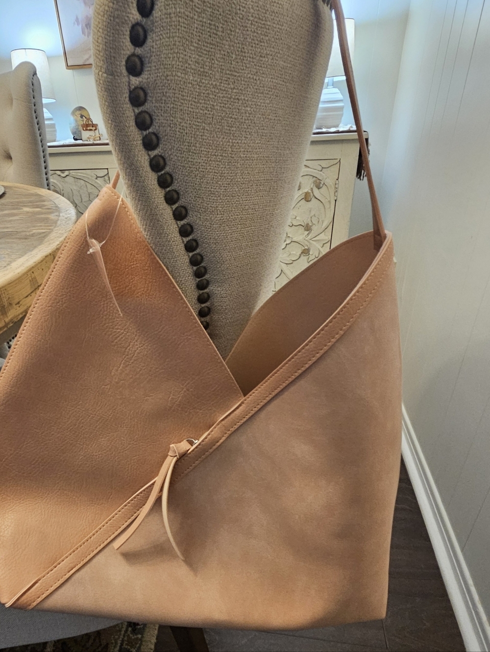 Ulta Women’s Soft Pink Faux-Leather Shoulder Tote